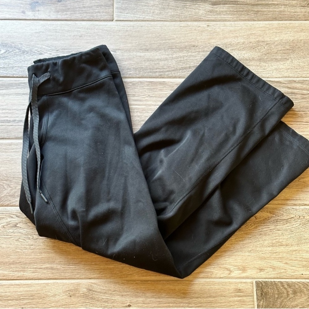 The North Face Women’s Black Sweatpants Yoga Pants Size M Medium